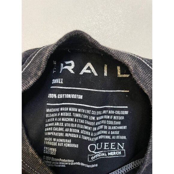 QUEEN Retro Graphic T-shirt Women Small Black Acid Wash Music Short Sleeve - Picture 4 of 5